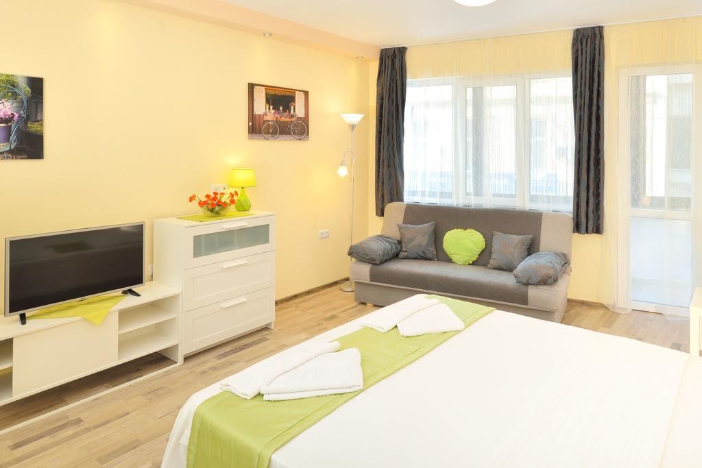 Central Studio 1 Burgas City Eksteriør billede